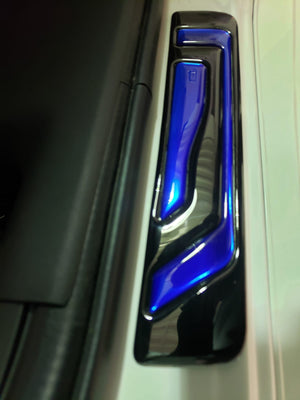 Mitsubishi Outlander PHEV (SUV) | 2018-2022 | Door Sills | #LUXOP16SIL