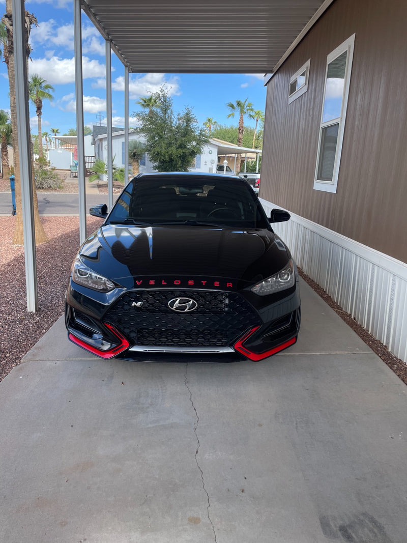Hyundai Veloster (à hayon) | 2019-2022 | Déflecteur de capot avec logo | #HYVE19DEL