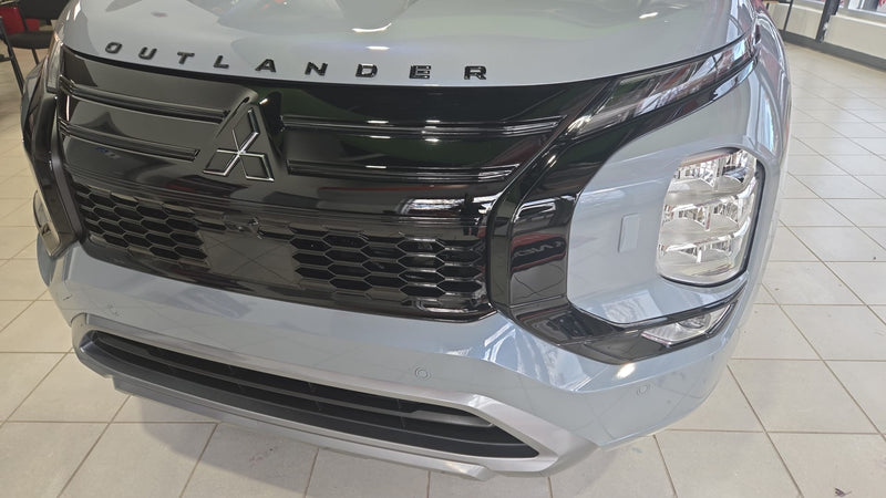 Mitsubishi Outlander (SUV) | 2025-2025 | Spoiler trim | #MIOU25ACC