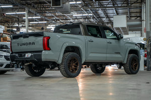 Toyota Tundra (CrewMax Cab) | 2022-2026 | Hood and Tailgate Logos | #TOTU22LOK