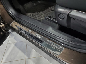 Mitsubishi Outlander (VUS) | 2022-2023 | Garniture extérieure | #LUXOU22SIL